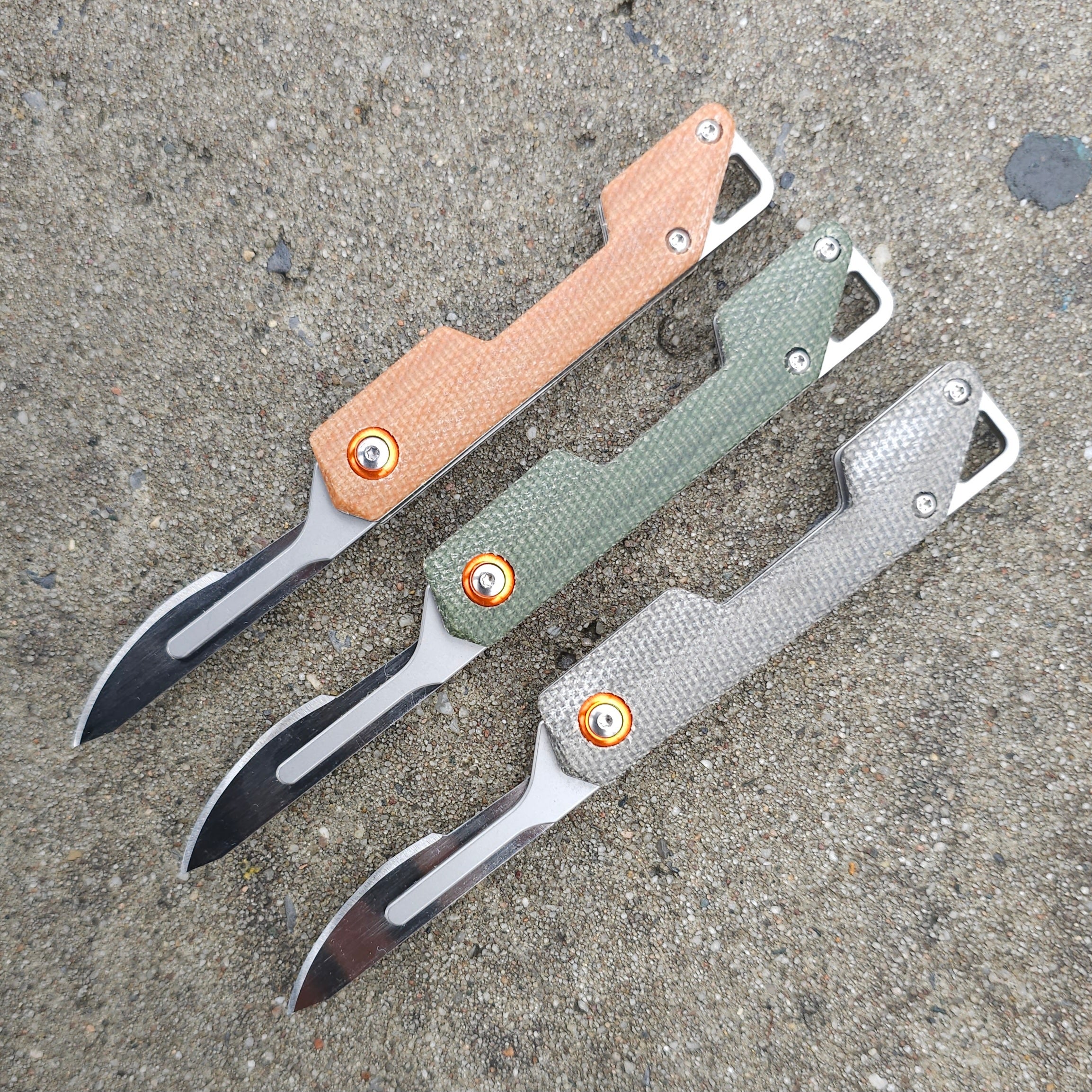 The Tatle Gear™- Whitetail Scalpel Knife + 10x Replacement Blades