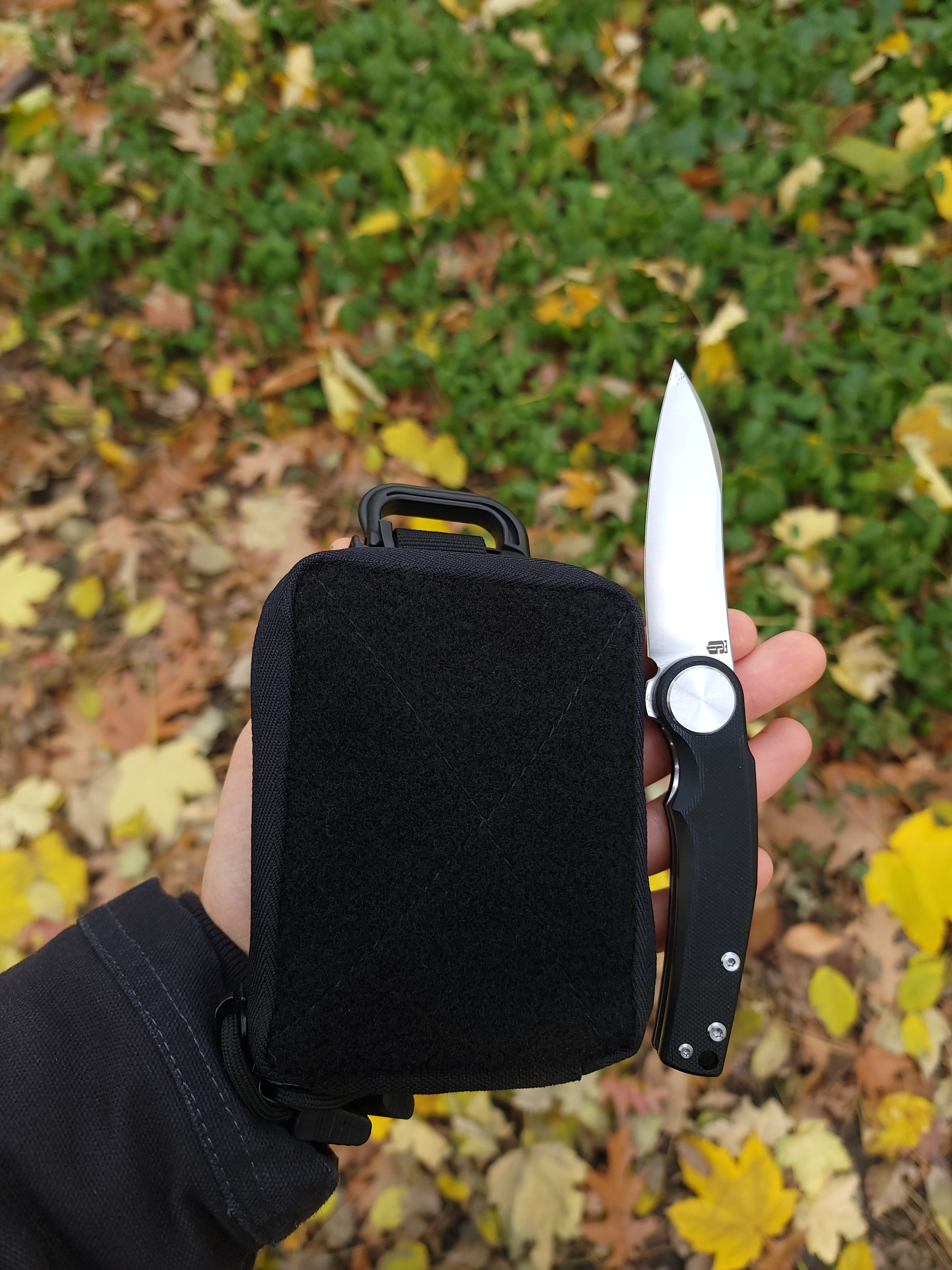 The Tatle Gear Pocket Organizer In Hand