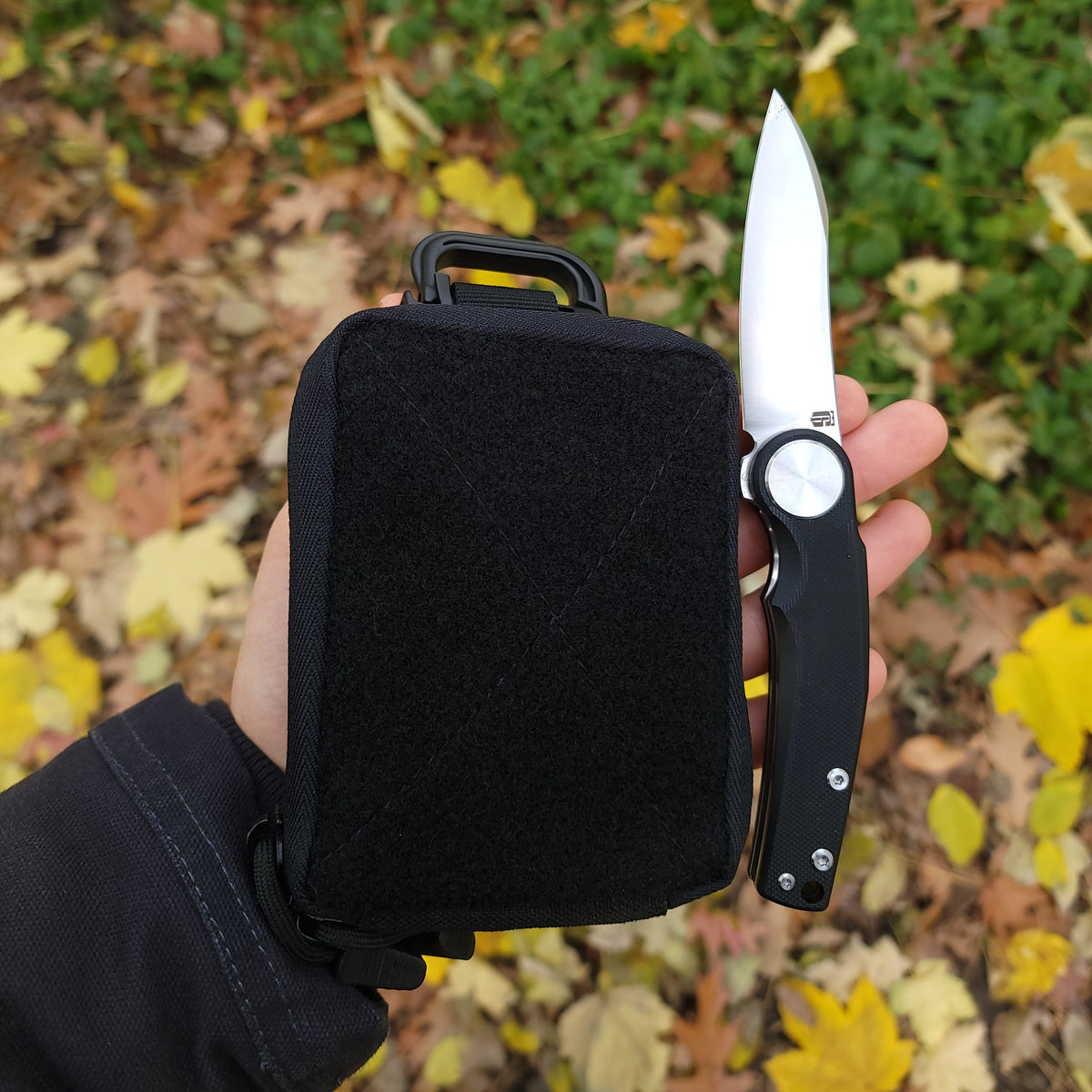 The Tatle Gear Pocket Organizer In Hand