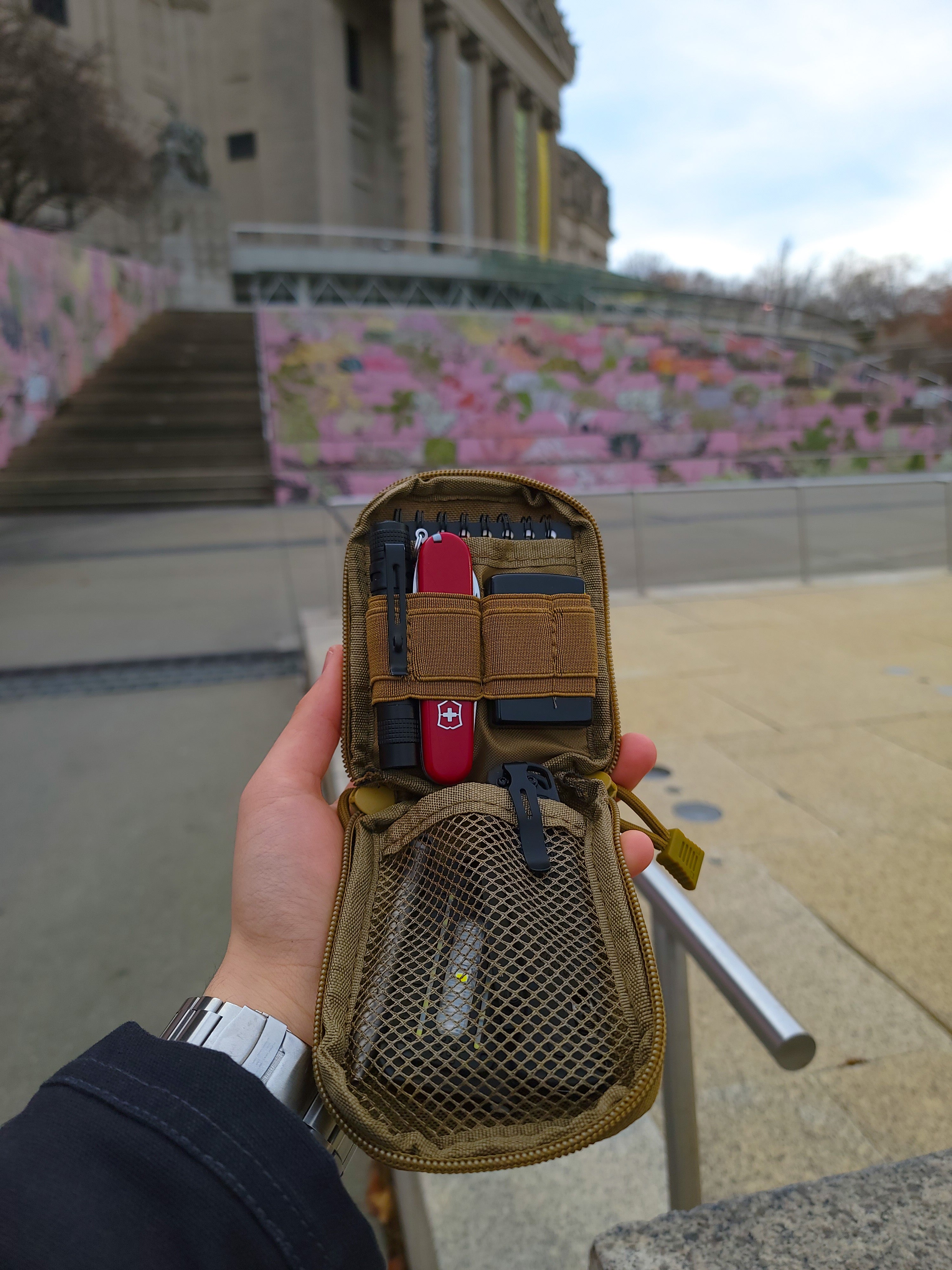 The Tatle Gear Pocket Organizer Tan