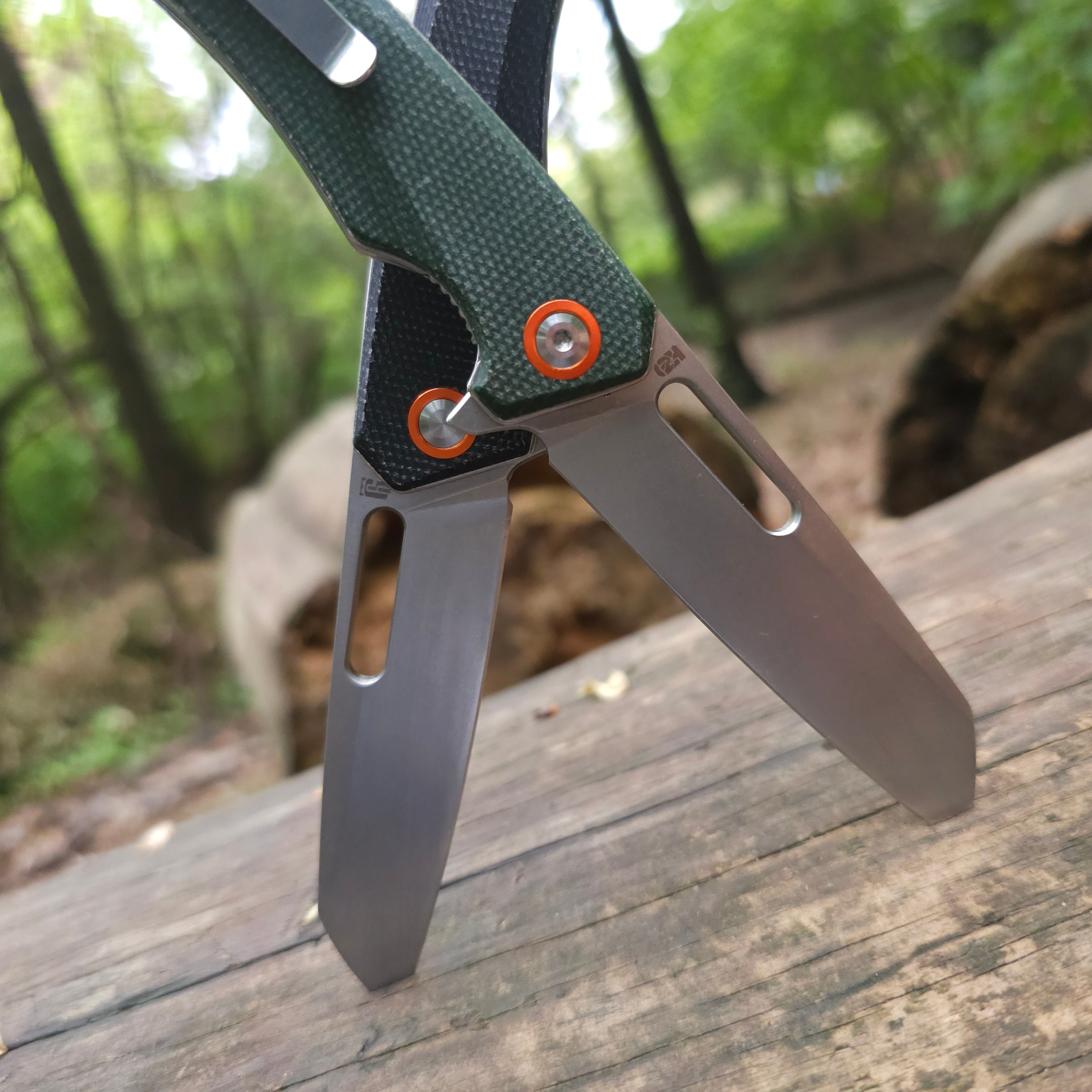 The Nomadic Outdoorsman Knife